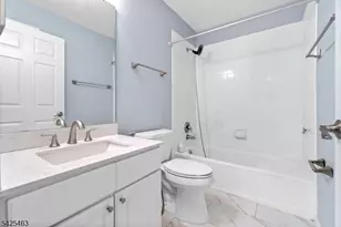 40 Four Oaks Rd, Bedminster Township, NJ 07921 - Photo 23