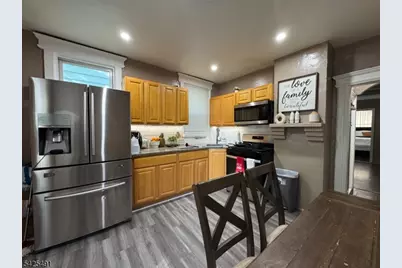 891 S 18th St, Newark, NJ 07108 - Photo 9