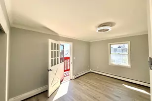 35 Fiat Ave, Woodbridge Township, NJ 08830 - Photo 15