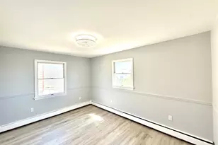 35 Fiat Ave, Woodbridge Township, NJ 08830 - Photo 21