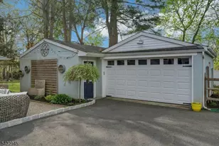 369 Chestnut St, Long Hill Township, NJ 07980 - Photo 35