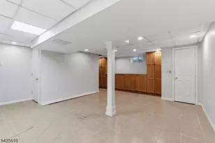 87 Hampshire Dr, Mendham, NJ 07945 - Photo 23