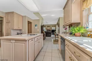 95 Pleasant Run Rd, Readington, NJ 08822 - Photo 15