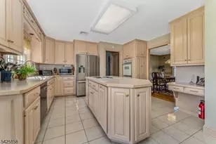 95 Pleasant Run Rd, Readington, NJ 08822 - Photo 13