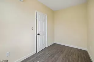 36 Chelsea Ave, East Orange, NJ 07018 - Photo 11