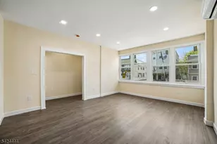 36 Chelsea Ave, East Orange, NJ 07018 - Photo 3