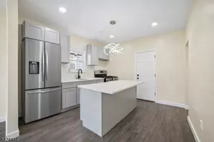36 Chelsea Ave, East Orange, NJ 07018 - Photo 5