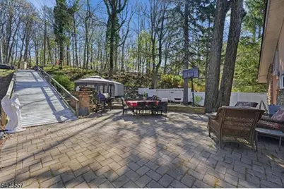 6 Oneida Ave, Hopatcong, NJ 07843 - Photo 11
