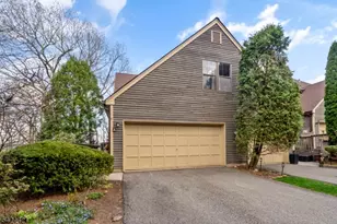 47 Manchester Ln, West Milford, NJ 07480 - Photo 5