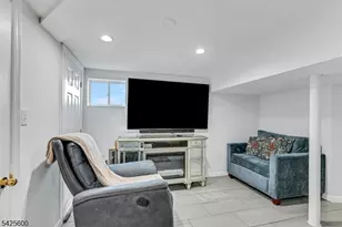 277 Madison Ave, Clifton, NJ 07011 - Photo 21