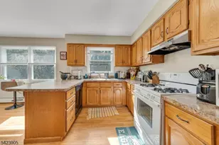 316 N 11th St, Kenilworth, NJ 07033 - Photo 7