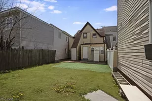 94 Manchester Ave, Paterson, NJ 07502 - Photo 25