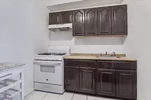 94 Manchester Ave, Paterson, NJ 07502 - Photo 7