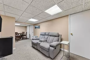 19 Daniel Dr, Hillsborough Township, NJ 08844 - Photo 33