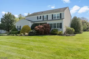 19 Daniel Dr, Hillsborough Township, NJ 08844 - Photo 3