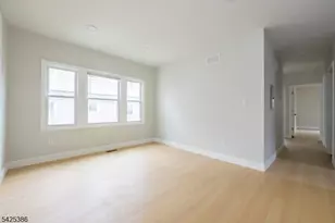 59 Watchung Ave, Montclair, NJ 07042 - Photo 5