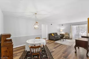 75 Crestview Ln, Mount Arlington, NJ 07856 - Photo 9