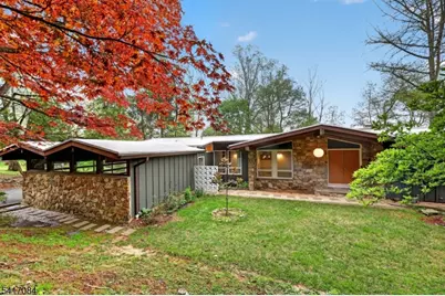 39 Skyline Dr, Morris Township, NJ 07960 - Photo 3