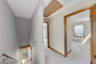 95 Wildwood Rd, Jefferson Township, NJ 07438 - Photo 17