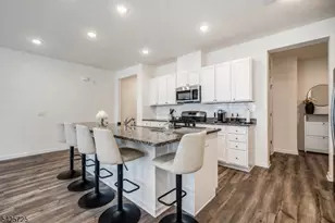 734 Station Rd, Dunellen, NJ 08812 - Photo 9