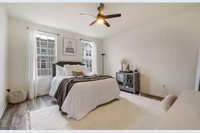 734 Station Rd, Dunellen, NJ 08812 - Photo 19