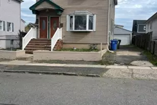 826 E Curtis St, Linden, NJ 07036 - Photo 1