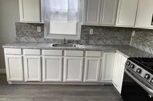 826 E Curtis St, Linden, NJ 07036 - Photo 9