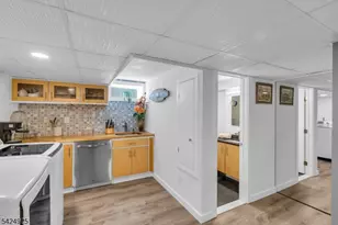 319 Myrtle Ave, Scotch Plains Township, NJ 07076 - Photo 17