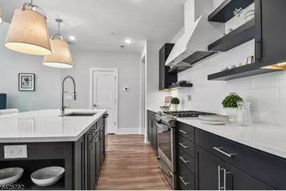 723 Station Rd, Dunellen, NJ 08812 - Photo 9