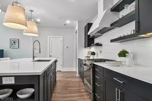 723 Station Rd, Dunellen, NJ 08812 - Photo 9