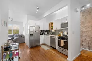 22 Willowdale Ave, Montclair, NJ 07042 - Photo 3