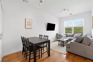 22 Willowdale Ave, Montclair, NJ 07042 - Photo 9