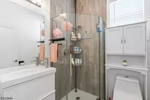 22 Willowdale Ave, Montclair, NJ 07042 - Photo 15