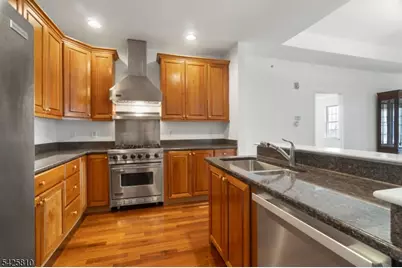 119 Ridgeview Ln, Mount Arlington, NJ 07856 - Photo 3