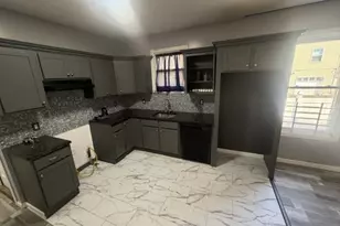 131-133 Huntington Terrace, Newark, NJ 07112 - Photo 5