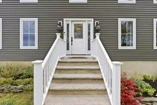 8 Danielle Dr, Liberty Township, NJ 07838 - Photo 5