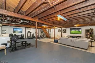 488 Grove St, Clifton, NJ 07013 - Photo 11