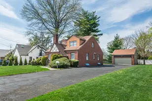 488 Grove St, Clifton, NJ 07013 - Photo 3