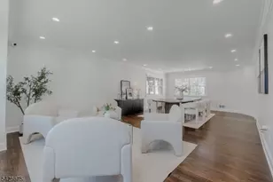18 Woodside Rd, Springfield, NJ 07081 - Photo 9