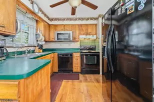 904 Sampson Ave, Alpha, NJ 08865 - Photo 9