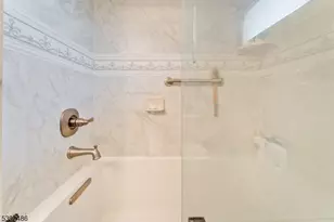 904 Sampson Ave, Alpha, NJ 08865 - Photo 17