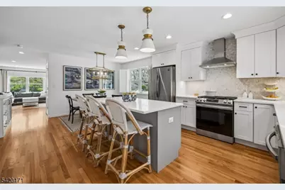 41 Milton Ave, Summit, NJ 07901 - Photo 7