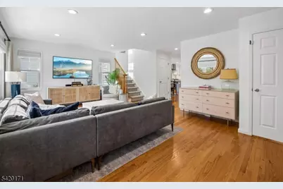 41 Milton Ave, Summit, NJ 07901 - Photo 5