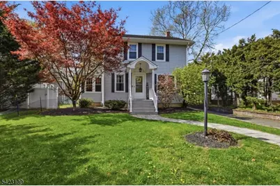 21 Edgewood Rd, Denville, NJ 07834 - Photo 1