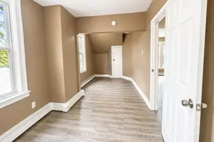 33 Richelieu Terrace, Newark, NJ 07106 - Photo 7