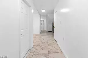 25 Oak St, Paterson, NJ 07501 - Photo 17