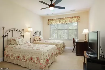 5110 Enclave Cir #5110, Franklin Township, NJ 08873 - Photo 17
