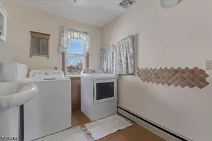 12-17 Roosevelt Pl, Fair Lawn, NJ 07410 - Photo 23