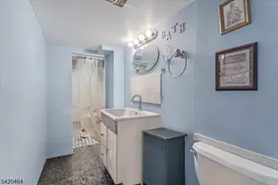 12-17 Roosevelt Pl, Fair Lawn, NJ 07410 - Photo 17