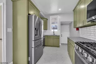 123 Dodd St, East Orange, NJ 07017 - Photo 11